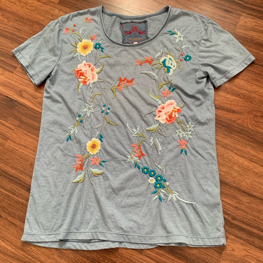 Johnny Was t-shirt size S